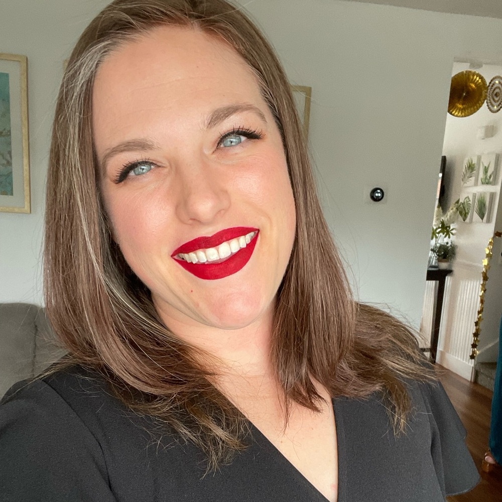 Meet your Posher, Hannah